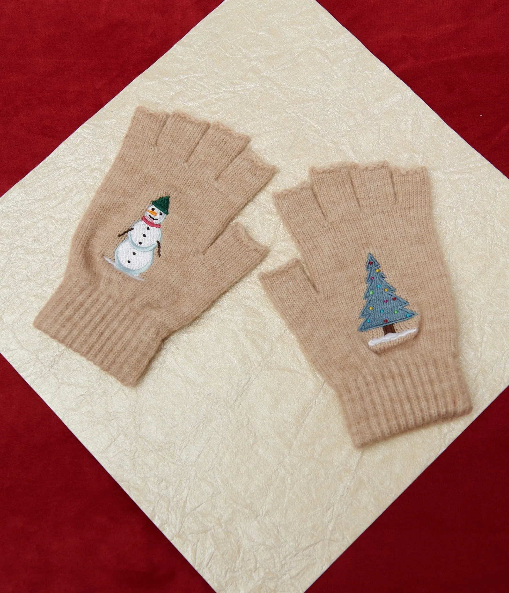 Banned Cream Snow Season Fingerless Gloves