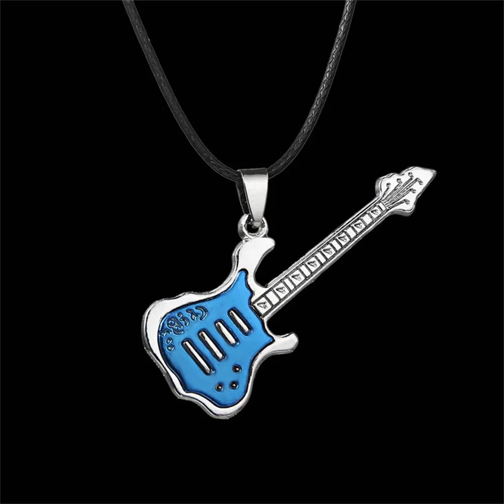 Creative Guitar Pendant Necklace Punk Clavicle Chain for Women Men Fashion Metal Sweater Chain Jewelry Accessories Gift