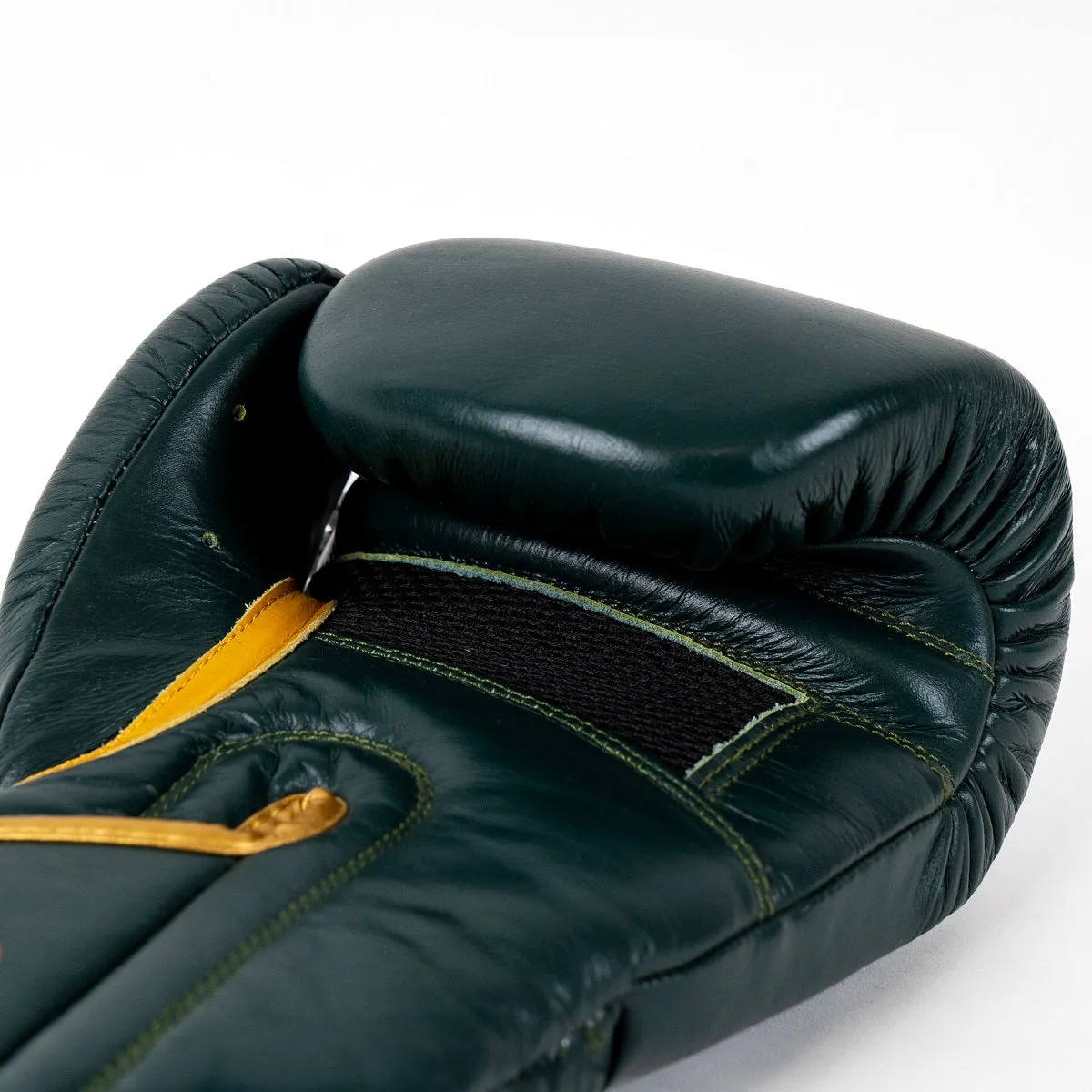 Knockout Pro3 Luxury Boxing Gloves