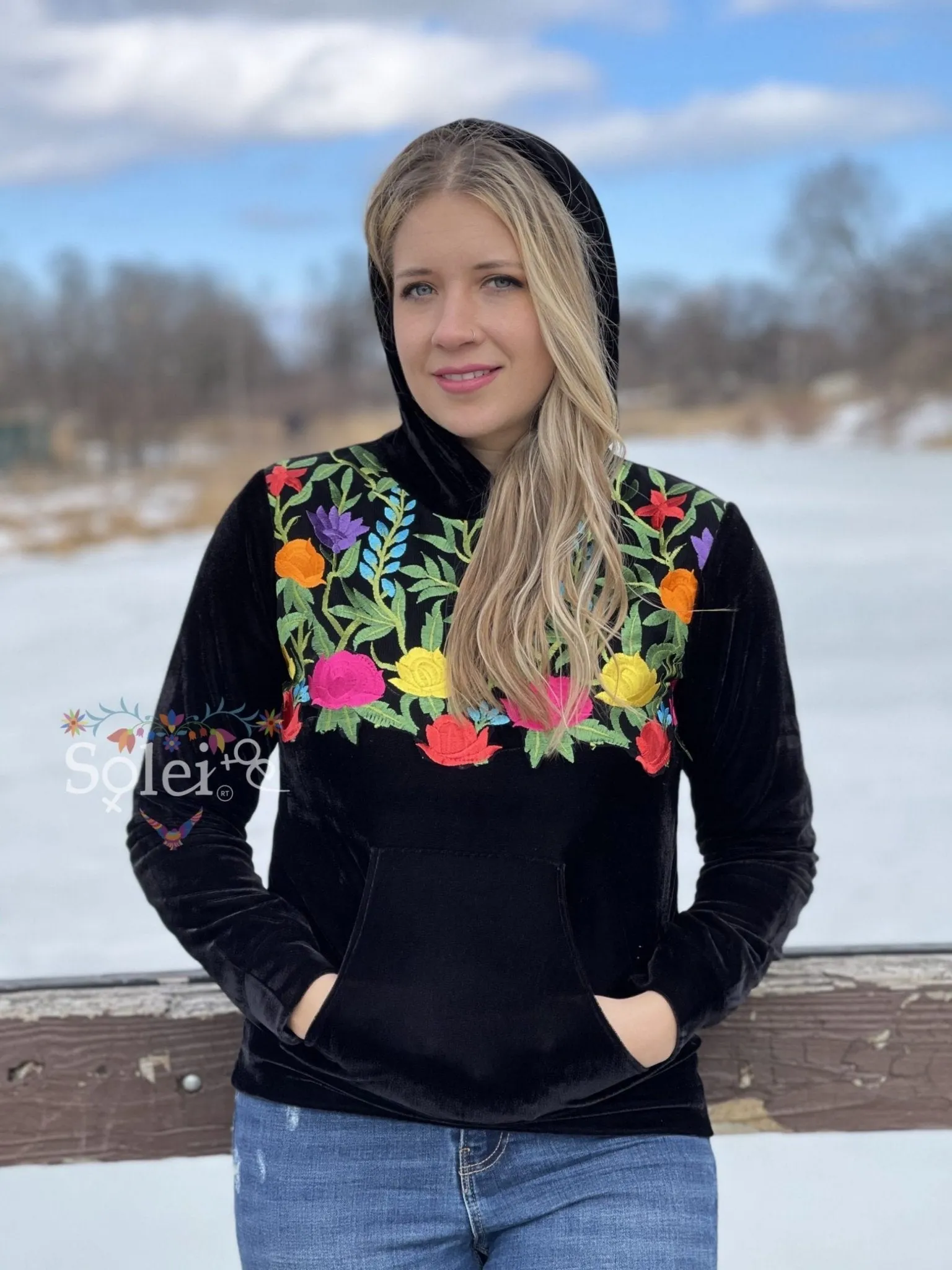 Terciopelo Floral Hoodie