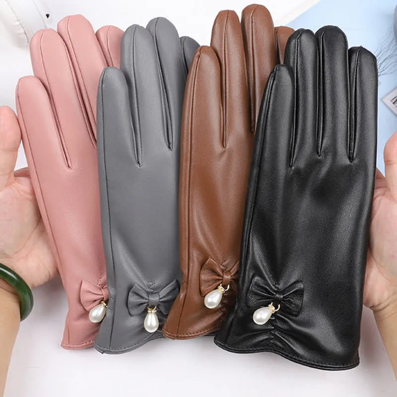 Women's Winter Velvet Pearl Leather Gloves